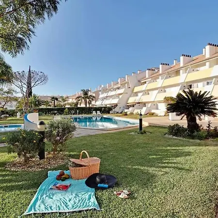 Marina Family Duplex With Pool *