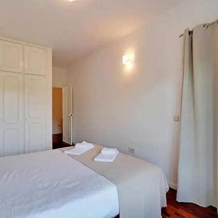 Marina Family Duplex With Pool Quarteira
