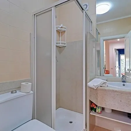 Marina Family Duplex With Pool クアルテイラ